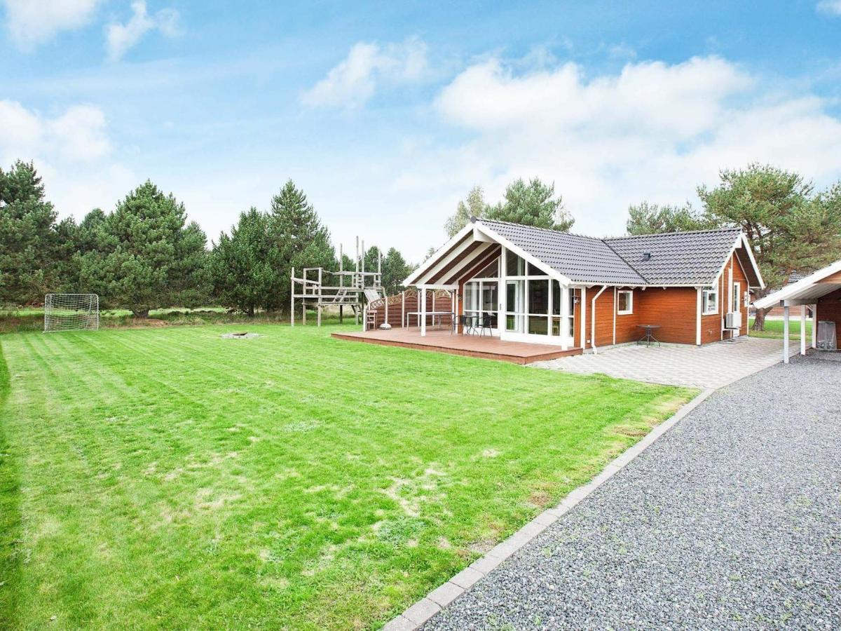 Three-Bedroom Holiday Home In Rodby 38 Kramnitse Exterior foto